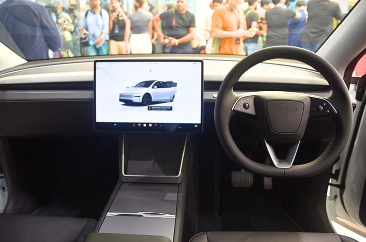 Even the dashboard has a very minimalistic design. Tesla Model Y dashboard